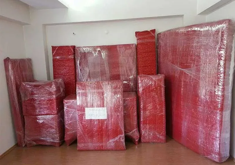 Özenle paketlenmiş eşyalar